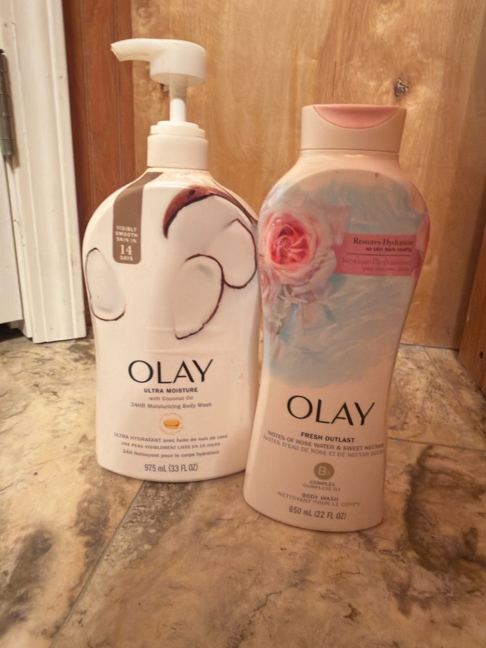 OLAY Body Wash Duo in White and Pink
